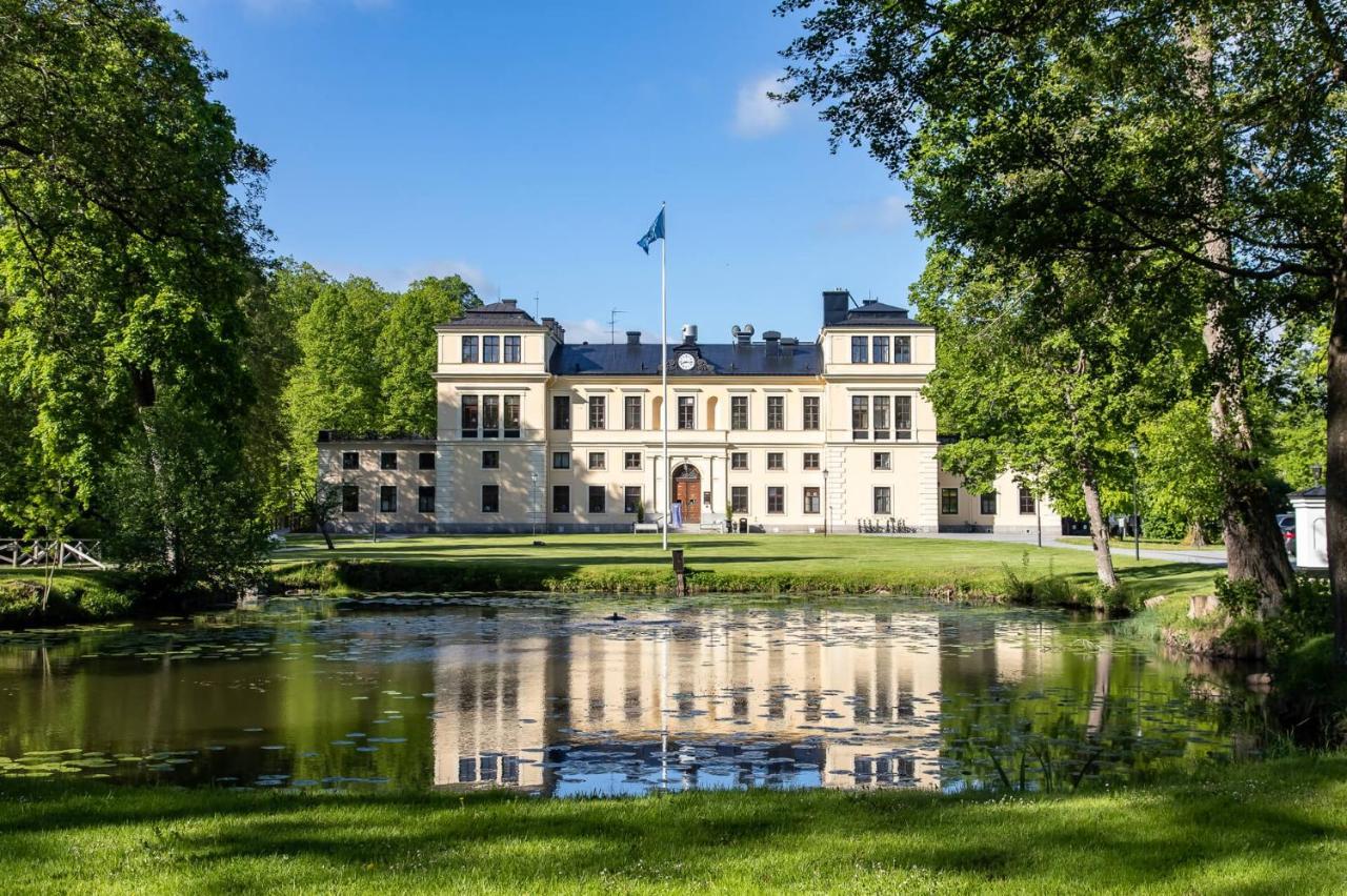 Hotel Ranaes Slott à Ranas Extérieur photo