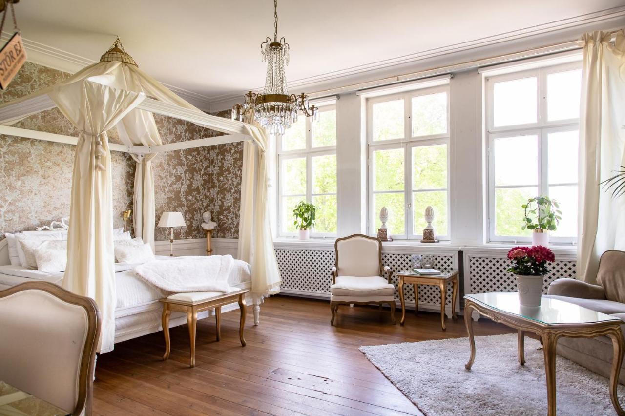 Hotel Ranaes Slott à Ranas Extérieur photo